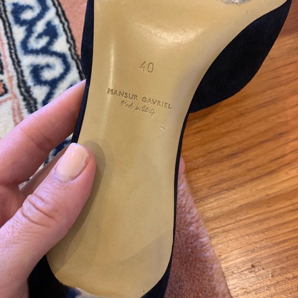 Beautiful barely worn Mansur Gavriel sling backs